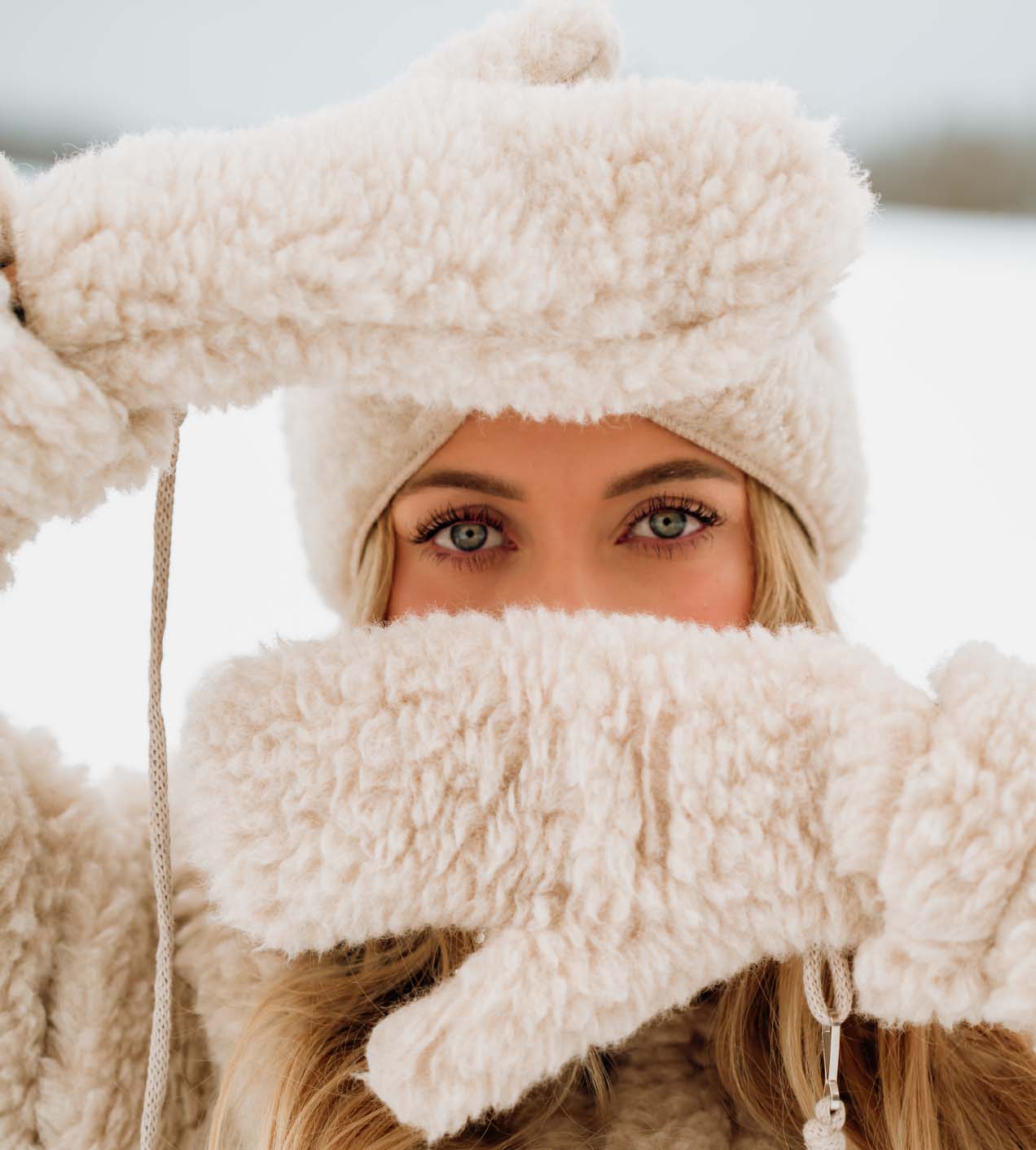 Wooly Cappuccino Gloves